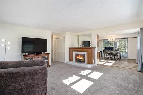 2613 Renfrew, Jackson, MI 49201 photo 5