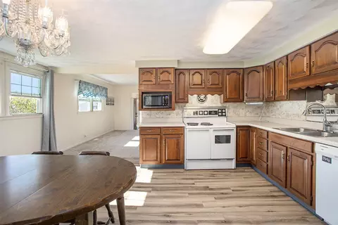 2613 Renfrew, Jackson, MI 49201 photo 9