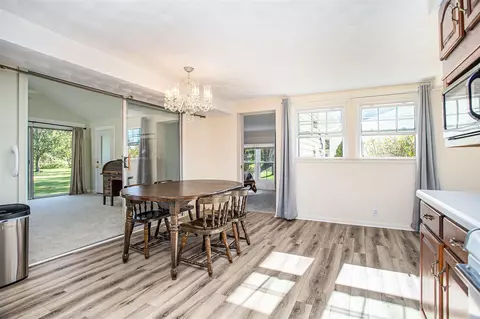 2613 Renfrew, Jackson, MI 49201 photo 7