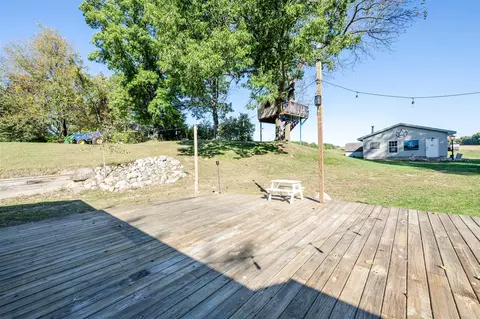 Exterior - 619 Circle Rdg, Buchanan, MI 49107 photo 4 of 12