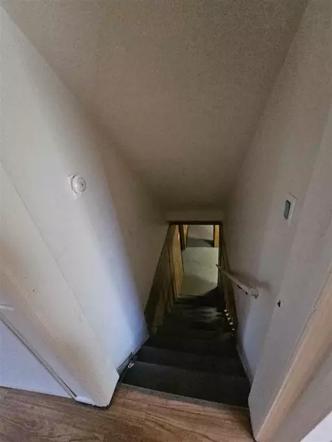 Entry Way - 4428 Winifred, Wayne, MI 48184 photo 3 of 5