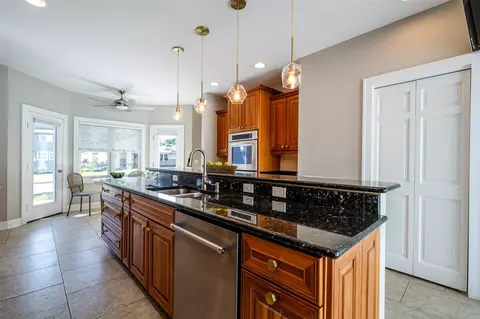 Kitchen - 512 Wayne, Saint Joseph, MI 49085 photo 4 of 5