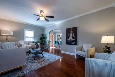 Living - 512 Wayne, Saint Joseph, MI 49085 photo 1 of 4