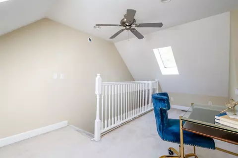 Entry Way - 512 Wayne, Saint Joseph, MI 49085 photo 4 of 5