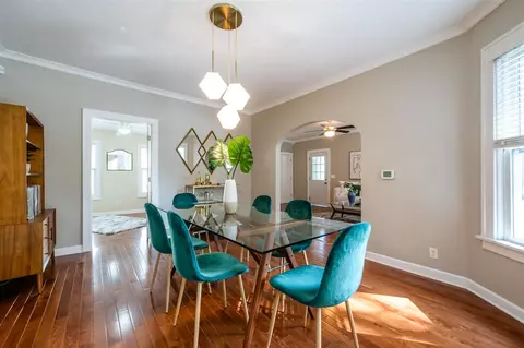 Dining - 512 Wayne, Saint Joseph, MI 49085 photo 2 of 3