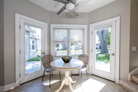 Entry Way - 512 Wayne, Saint Joseph, MI 49085 photo 1 of 5