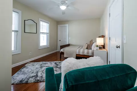 Bedroom - 512 Wayne, Saint Joseph, MI 49085 photo 4 of 7