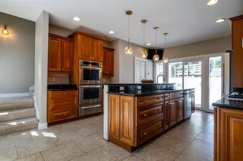 Kitchen - 512 Wayne, Saint Joseph, MI 49085 photo 1 of 5