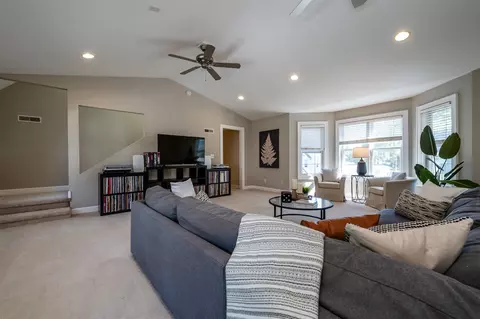 Living - 512 Wayne, Saint Joseph, MI 49085 photo 2 of 4