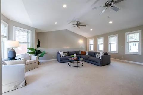 Living - 512 Wayne, Saint Joseph, MI 49085 photo 3 of 4