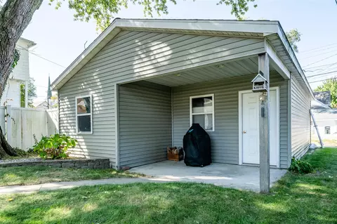 Exterior - 512 Wayne, Saint Joseph, MI 49085 photo 8 of 8