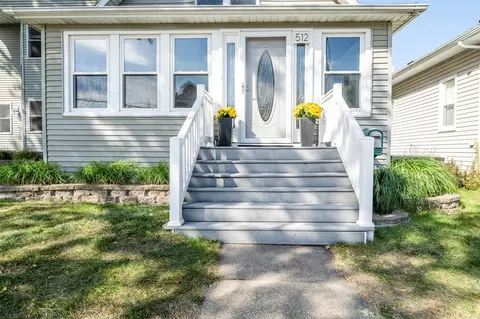 Exterior - 512 Wayne, Saint Joseph, MI 49085 photo 3 of 8