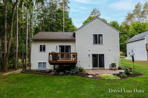 805 Shepard, Lowell, MI 49331 photo 33