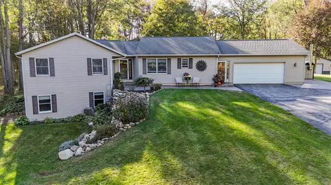 55310 Delong, Marcellus, MI 49067