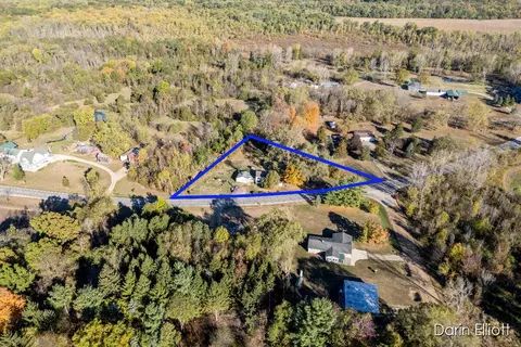 4701 E Riverside, Lyons, MI 48851 photo 4
