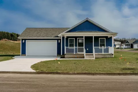 273 Aspen Hill Dr, Shelby, MI 49455