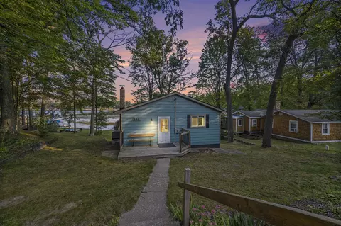 309 Harbison, Bitely, MI 49309 photo 2