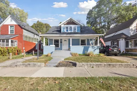 825 Oakhill, Grand Rapids, MI 49507