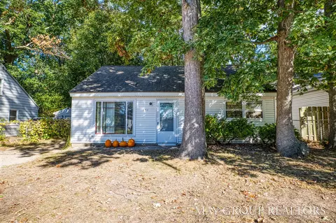 331 Nancy, Kentwood, MI 49548