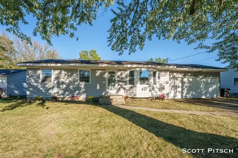 5304 Pinebrook, Kentwood, MI 49548