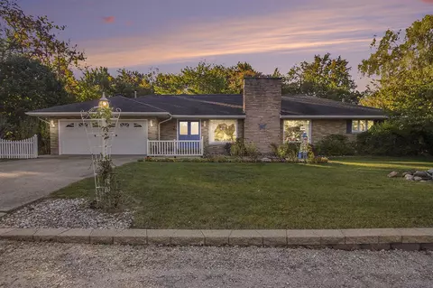 1151 Hendrick, Norton Shores, MI 49441