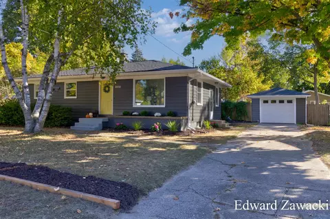 4050 Chadwick, Grand Rapids, MI 49525