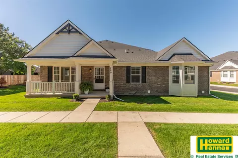 480 Maple Cv, Saline, MI 48176