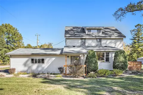 1800 Vista Pt, Wayland, MI 49348
