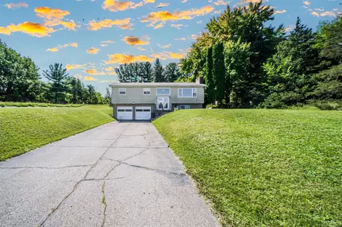 1791 W Clark, Dewitt, MI 48820