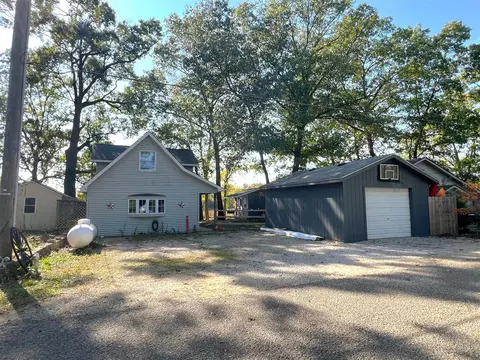 67080 Oxbow, Constantine, MI 49042