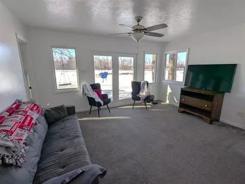 Living - 67080 Oxbow, Constantine, MI 49042 photo 1 of 1