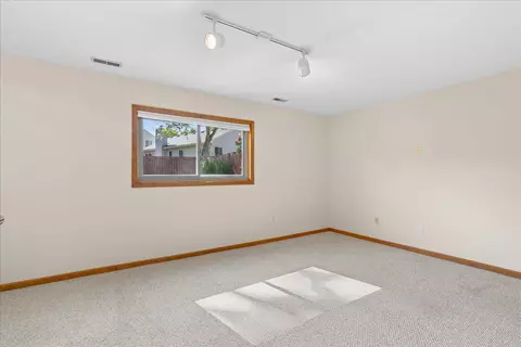 Bedroom - 1277 Calumet, Dewitt, MI 48820 photo 4 of 5