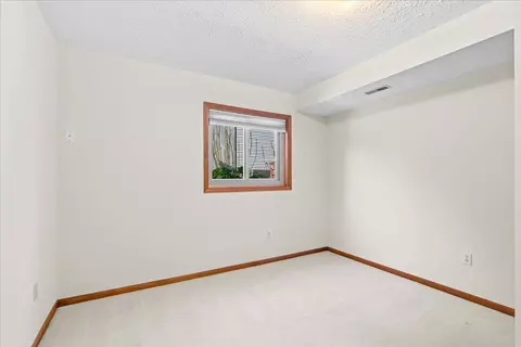 Bedroom - 1277 Calumet, Dewitt, MI 48820 photo 5 of 5