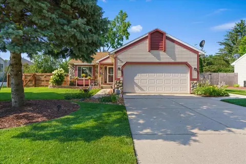 Exterior - 1277 Calumet, Dewitt, MI 48820 photo 2 of 9