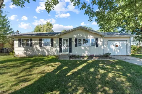 24350 Redfield, Edwardsburg, MI 49112