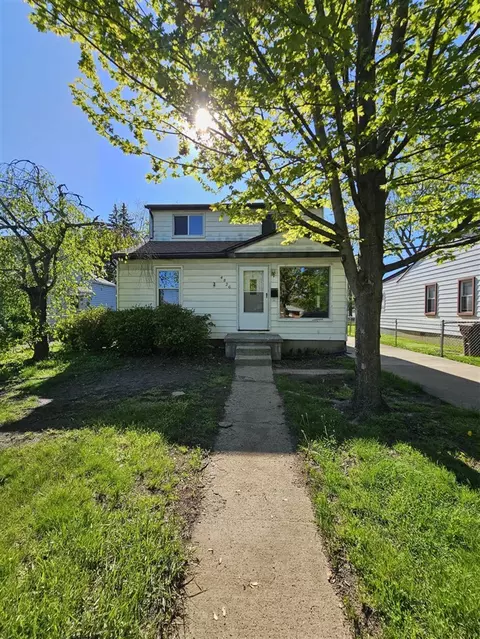 4826 Gloria, Wayne, MI 48184