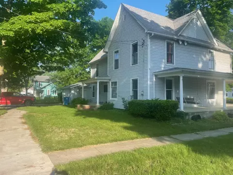 15 Pleasant, Quincy, MI 49082