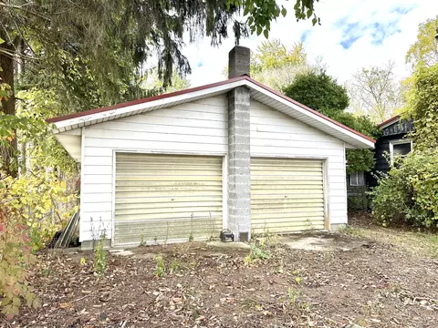 804 S Main St, Crystal, MI 48818 photo 5