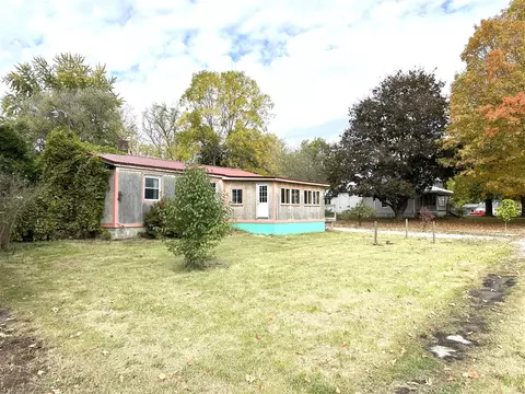 804 S Main St, Crystal, MI 48818 photo 2