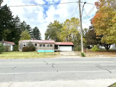 804 S Main St, Crystal, MI 48818 photo 3