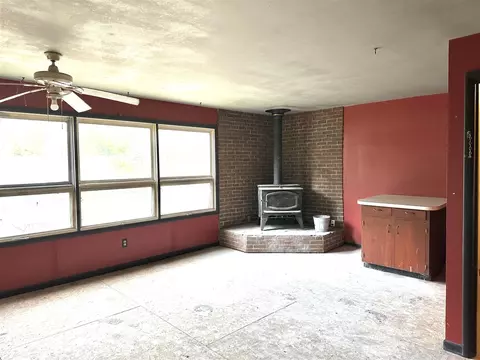 804 S Main St, Crystal, MI 48818 photo 12