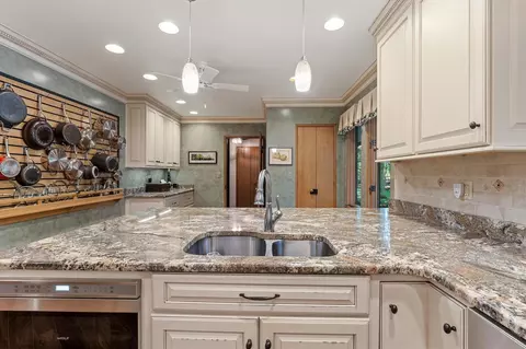 2010 Bond, Niles, MI 49120 photo 12