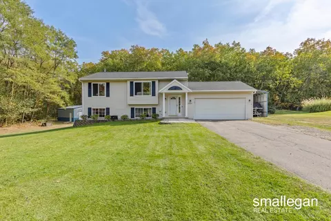 14880 Myers Lk, Cedar Springs, MI 49319