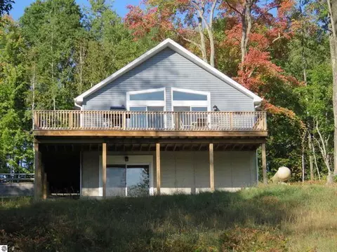 10313 Alpine, Reed City, MI 49677