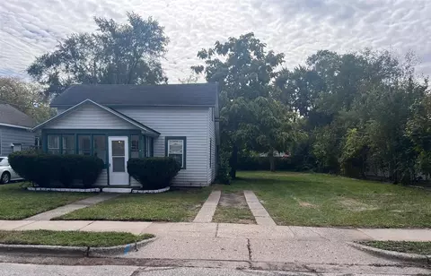 987 E Dl, Muskegon, MI 49441