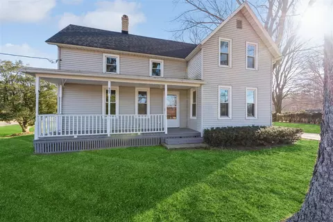 907 W Detroit, New Buffalo, MI 49117