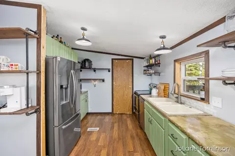 4277 Croton, Newaygo, MI 49337 photo 7