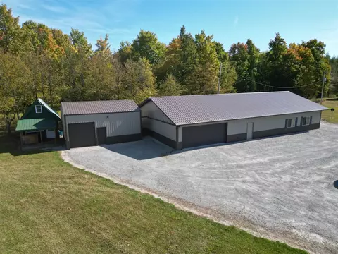 9194 15th, Rapid River, MI 49878
