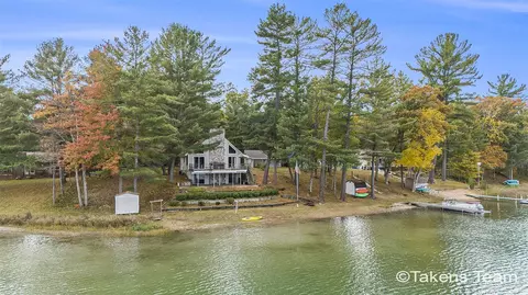 5852 S Lazy Deer, Baldwin, MI 49304