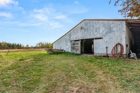 Exterior - 4924 E Haslett, Perry, MI 48872 photo 8 of 8